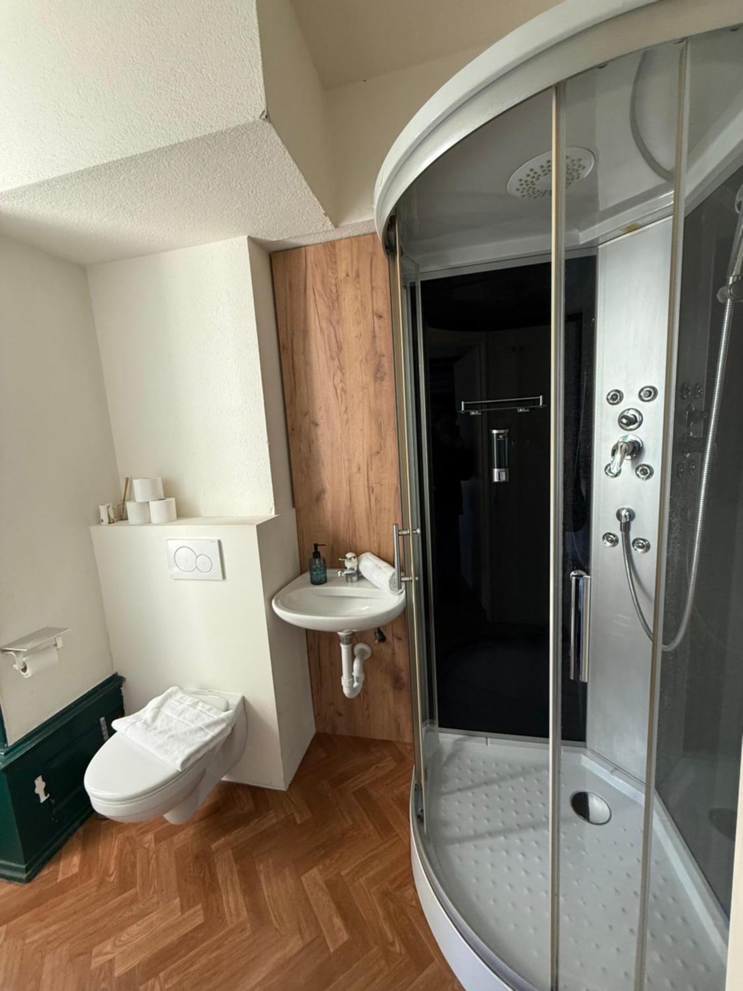 Crown Living Villa Blumenau Studios, Smarttv, Parkplatz Lustenau Exterior photo