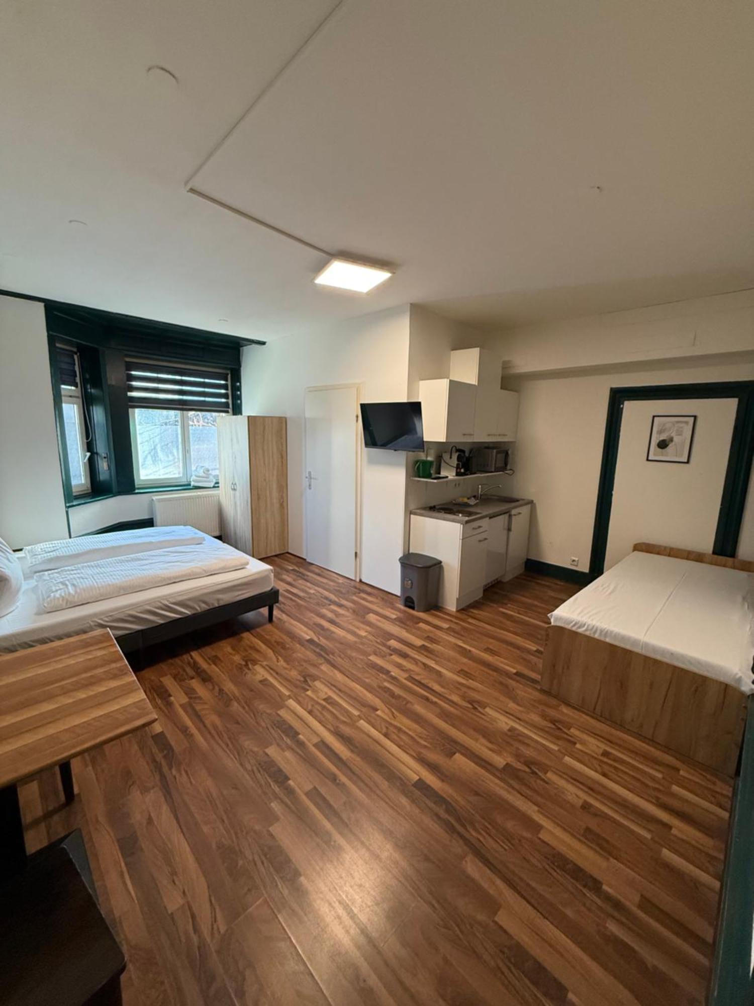 Crown Living Villa Blumenau Studios, Smarttv, Parkplatz Lustenau Exterior photo