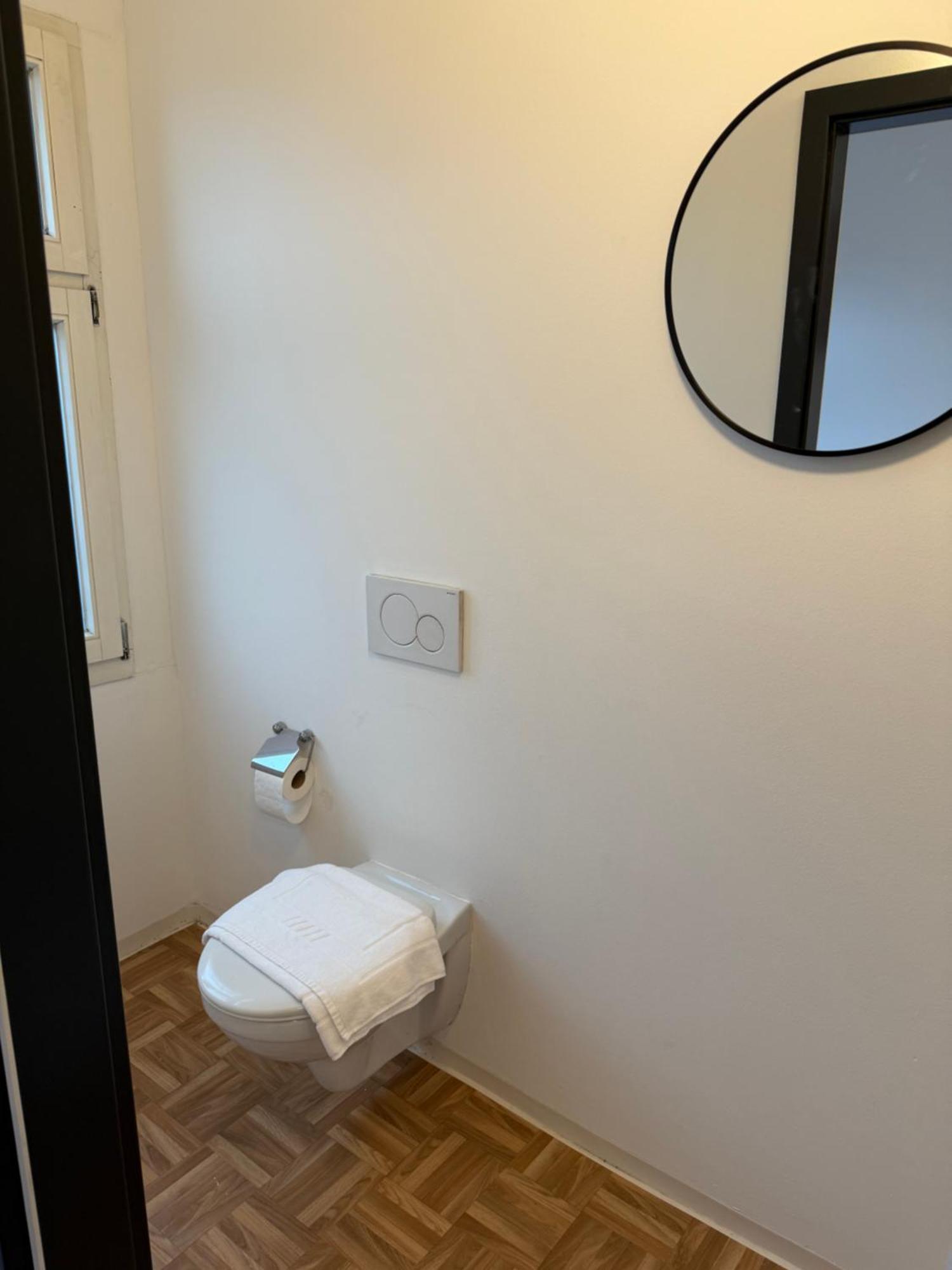 Crown Living Villa Blumenau Studios, Smarttv, Parkplatz Lustenau Exterior photo